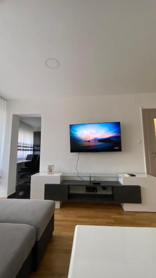 M.B.A. Apartments カルロヴァッツ エクステリア 写真